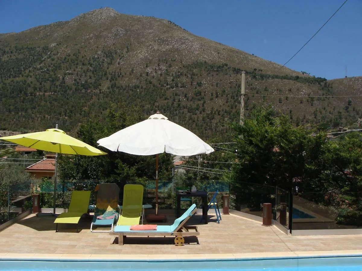 Country house La Casetta Nel Verde Guest House Palermo Italy